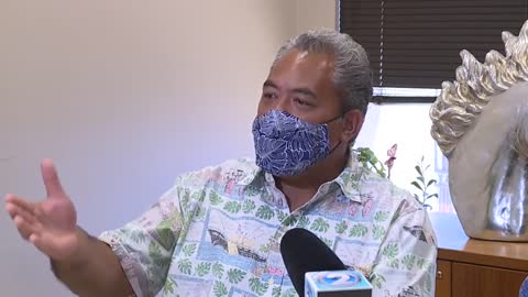 Hawaii Fire Captain Pours Heart Out Against Governor's Vaccine Mandate