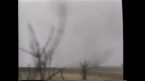 Kansas Turnpike Underpass Tornado April 26, 1991