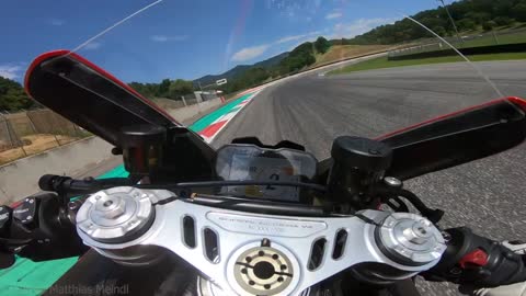 Ducati Panigale Superleggera V4 Track POV