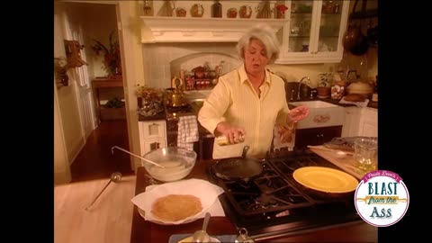 Paula Deen cooks her daddy. And hoecakes.