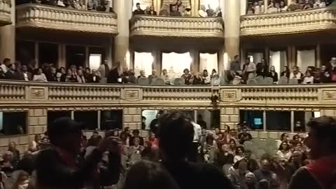 At the Grand Théâtre in Bordeaux, strikers sang a rebellious opera for Macron.