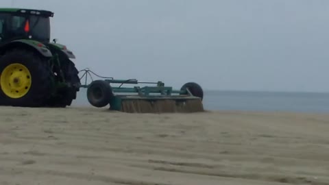Sand cleaning machine