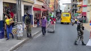 desalojan vendedores ambulantes del centro