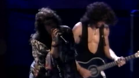 Aerosmith [15] Janie's Got A Gun