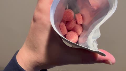 Kanha Indica Strawberry Gummies Review
