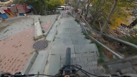 Ghetto Urban Downhill Freeride - İnsan Tepkileri 4