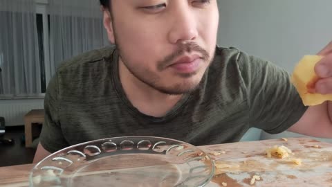 "ASMR Grated Apple Plate Licking - Satisfying Eating & Food Grating Sounds 🍏🍽️"