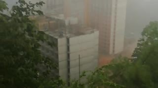 Video: Fuerte aguacero se registra este domingo en Floridablanca