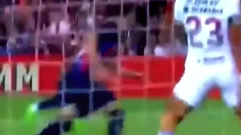 Lewandowski first goal with Barcelona vs Pumas UNAM 🔥
