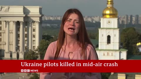 Ukraine war: Fighter ace and two other pilots killed in mid-air crash - BBC News