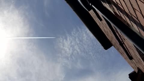Chemtrailing - 6 chemtrails in minutes of each other prt 2