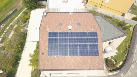 Impianto fotovoltaico Sunpower, SolarEdge e Tesla