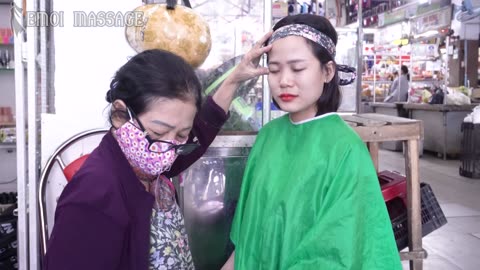 CHIN had a great experience washing her hair at a traditional salon located in the famous HAN market