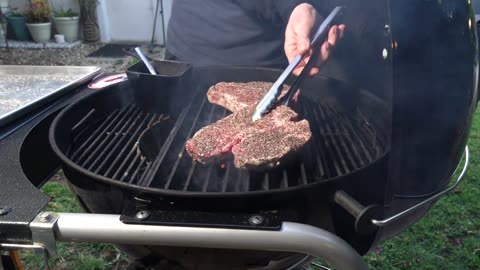 How to grill the perfect Porterhouse steak with easy to follow steps 😋😋