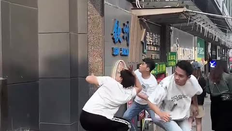 Epic Falling Object Prank: Hilarious Reactions!