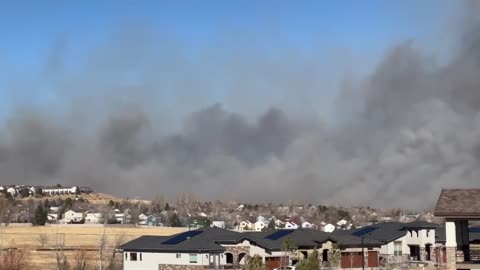 BREAKING! Boulder, Colorado: Stay away from Boulder. VERY windy. Multiple fires