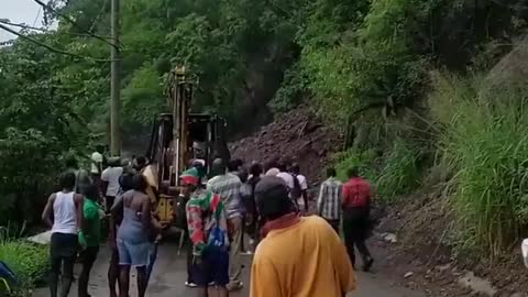 OMG you must watch footage of incredible landslide