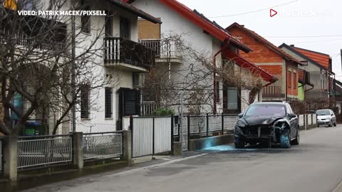 Izgorio Porsche Cayen u Zagrebu