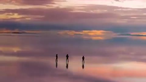 O pôr do sol no Salar de Uyuni é diferente de qualquer outro lugar do Mundo