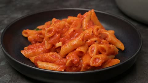 Easy Penne Pomodoro