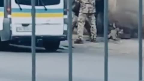Очередной украинец «добровольно соглашается» проехать с ТЦКашниками в военкомат