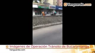 Incendió su motocicleta, al parecer, por evitar una multa en Bucaramanga