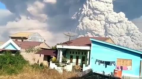 Sumatra Indonesia Volcano Rises Again 2021