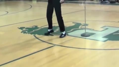 Flawless Moonwalk: High School MJ Impersonator Dances to Billie Jean 2014