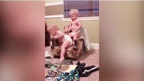 Most hilarious siblings baby's funny moments