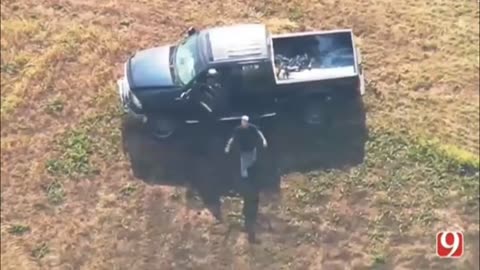Stolen Pick Up & Trailer Leads Police on One Of The Craziest Chases We've Seen