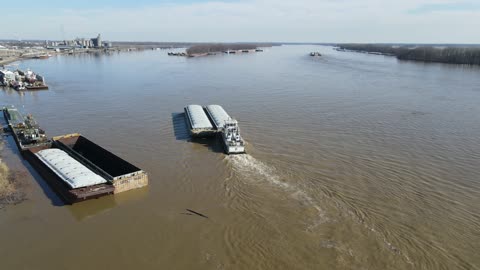 A Ohio River Barge Leaving Dock and Pushing Up River!