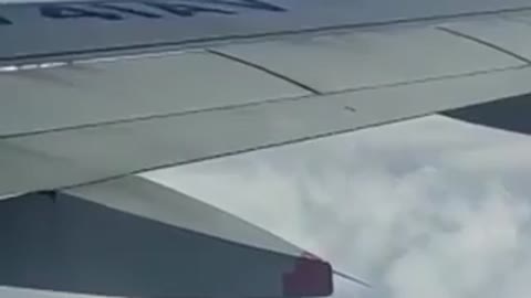 Discusión entre un piloto y la controladora de vuelo