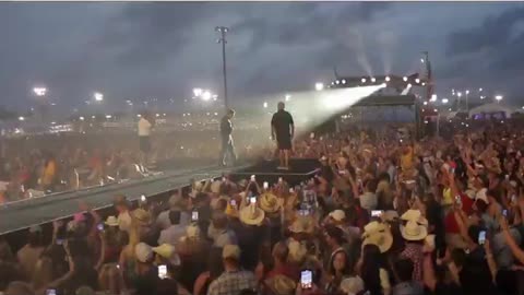 Ron DeSantis Gets ROCKSTAR Welcome 22,000 Going Wild For FREEDOM Over Faucism