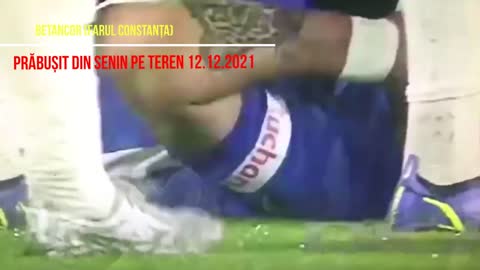 Jefte Betancor (Farul Constanta) cade pe teren, din SENIN, în timpul meciului cu Sepsi