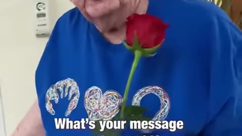 Heartwarming Gesture: Kind Man Spreads Joy by Gifting Roses to the Elderly
