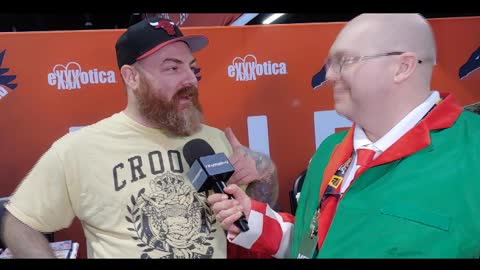 Ricky Greenwood with Jiggy Jaguar Exxxotica Expo 2022