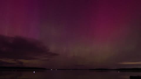 One Hour Of Real Time Northern Lights Insanity