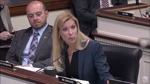 Rep. Van Duyne Puts SBA Admin on the Spot Over Biden's Fiscal Policies