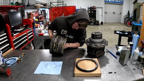Final Drive Face Seal and Bearings Installation - John Deere (Torque Hub Version)