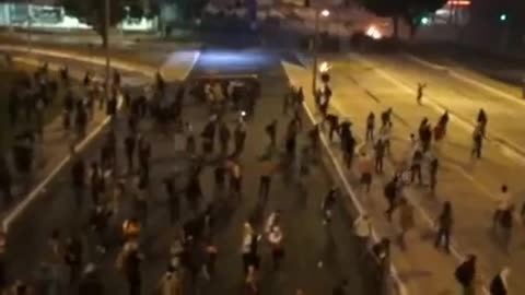 Protesters Resist Cavalry - Belo Horizonte, 22 June 2013