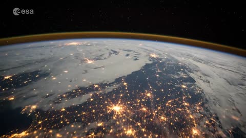 Astronaut films UK at night from International Space Station