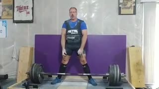 666 lb deadlift