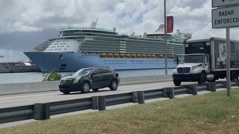 Freedom of the Seas - Royal Caribbean - Driving Miami
