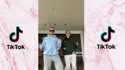 BROOKIE AND JESSIE Tik Tok Dance