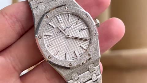 Frost gold is really beautiful Audemars Piguet Royal Oak women's watch