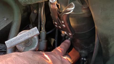 Changing a #Humvee fuel filter