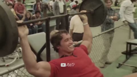 When Arnold Schwarzenegger Goes Shirtless In Public 😍