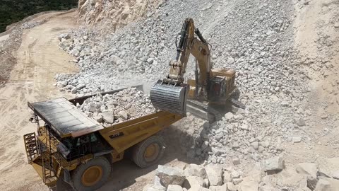 Working At A Calcium Carbonate Quarry Of Vugiukli Quarries SA(720P_HD)