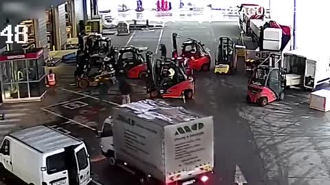 Forklift Drivers Block Getaway Car After Robbery