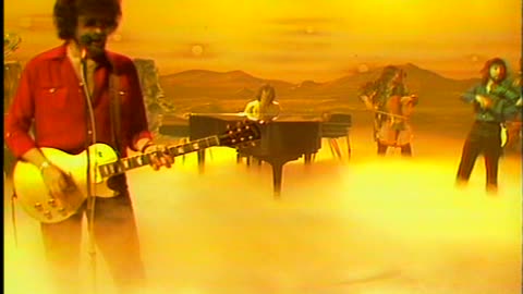 Electric Light Orchestra (ELO) - Shine A Little Love = Music Video
